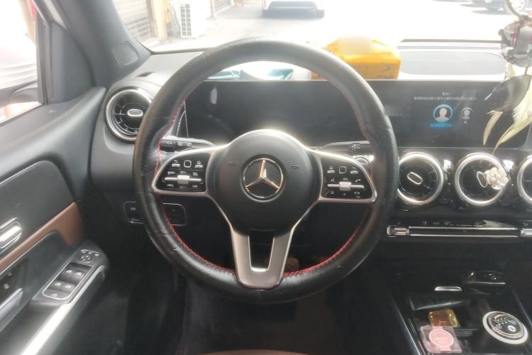 Used Mercedes-Benz GLB 2020 GLB 200 Dynamic Edition Steering Wheel