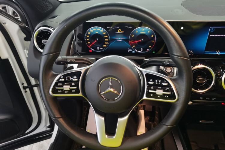 Used Mercedes-Benz GLB 2020 GLB 180 Fashion Model Steering Wheel