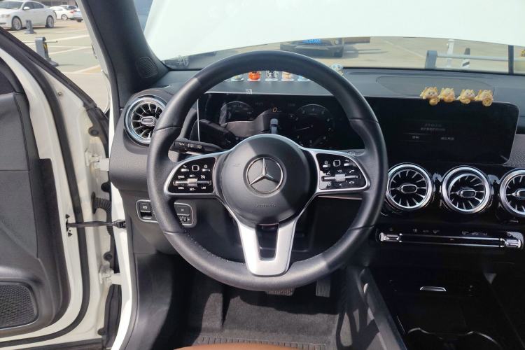 Used Mercedes-Benz GLB 2020 GLB 180 Fashion Model Steering Wheel