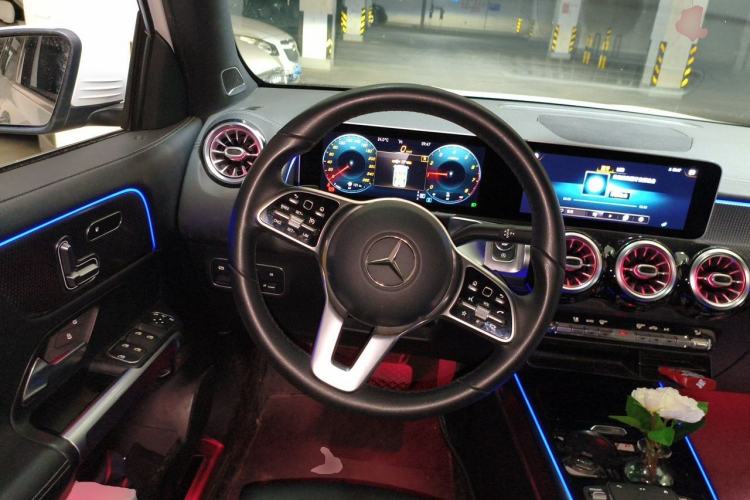 Used Mercedes-Benz GLB 2020 Facelift GLB 200 Fashion Edition Steering Wheel