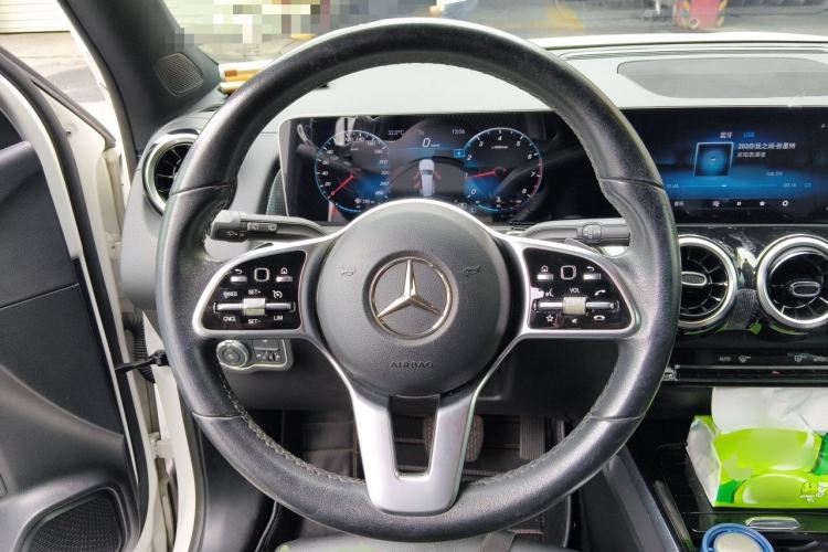 Used Mercedes-Benz GLB 2020 GLB 180 Fashion Model Steering Wheel