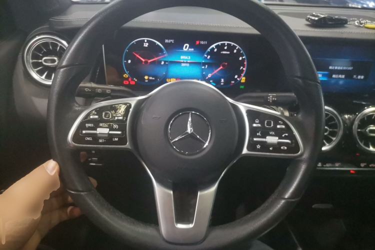Used Mercedes-Benz GLB 2020 Facelift GLB 200 Fashion Edition Steering Wheel
