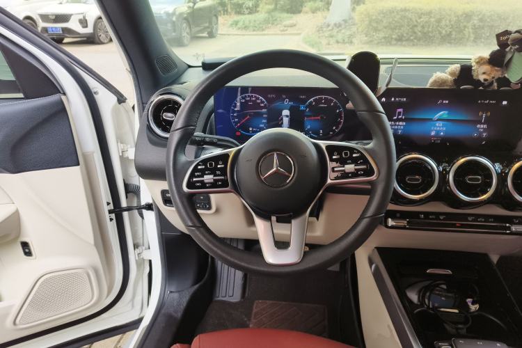 Used Mercedes-Benz GLB 2020 GLB 180 Fashion Model Steering Wheel