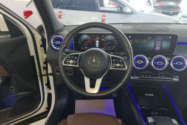 Used Mercedes-Benz GLB 2020 GLB 200 Stylish Edition Steering Wheel