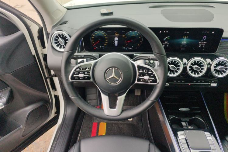 Used Mercedes-Benz GLB 2020 GLB 200 Dynamic Edition Steering Wheel