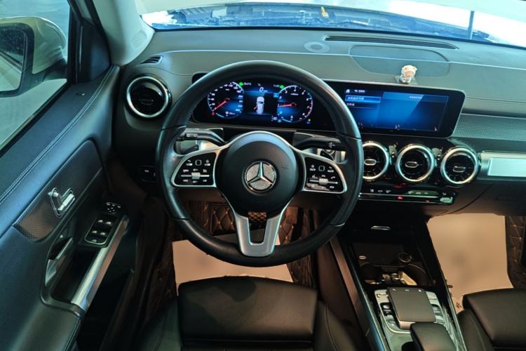 Used Mercedes-Benz GLB 2020 GLB 200 Dynamic Edition Steering Wheel