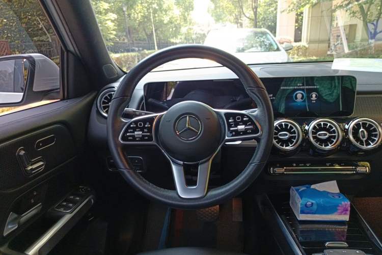 Used Mercedes-Benz GLB 2020 Facelift GLB 200 Fashion Edition Steering Wheel