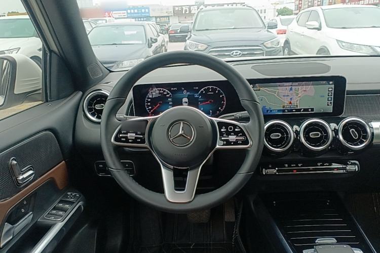 Used Mercedes-Benz GLB 2020 GLB 200 Dynamic Edition Steering Wheel
