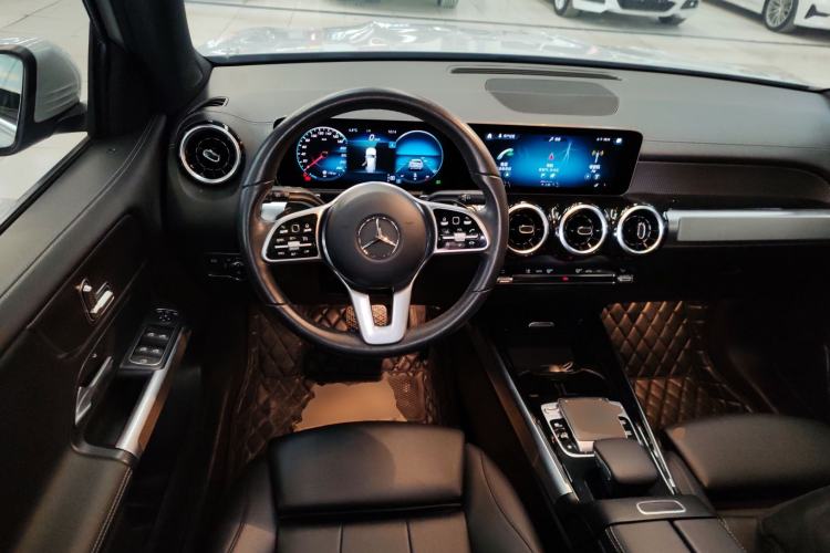 Used Mercedes-Benz GLB 2020 GLB 200 Dynamic Edition Steering Wheel