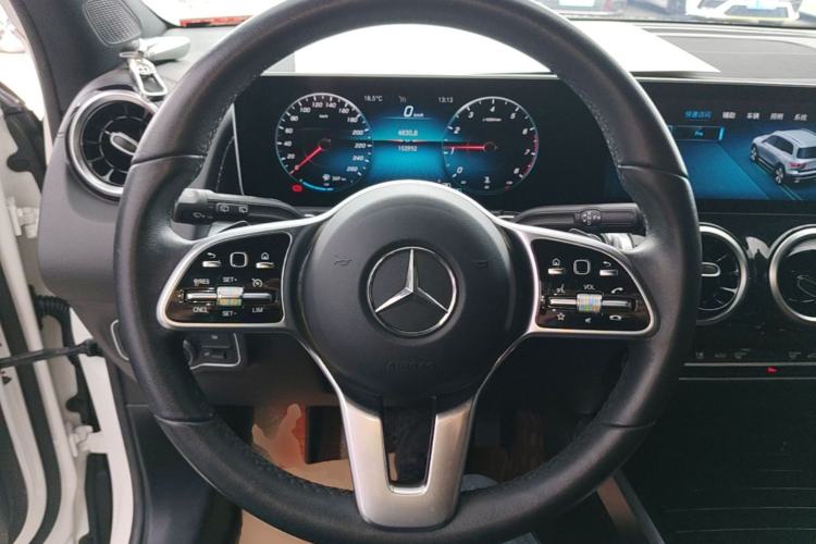 Used Mercedes-Benz GLB 2020 GLB 200 Dynamic Edition Steering Wheel