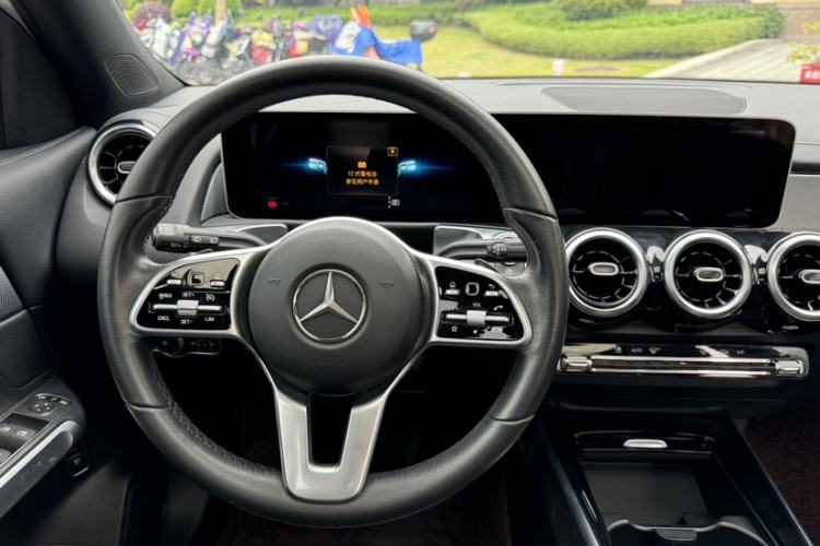 Used Mercedes-Benz GLB 2020 GLB 180 Dynamic Edition Steering Wheel
