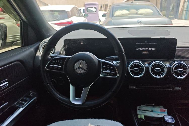 Used Mercedes-Benz GLB 2020 Updated GLB 200 Dynamic Edition Steering Wheel