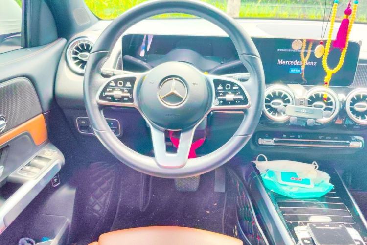 Used Mercedes-Benz GLB 2020 GLB 200 Stylish Edition Steering Wheel