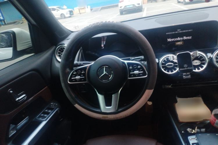 Used Mercedes-Benz GLB 2020 GLB 200 Stylish Edition Steering Wheel
