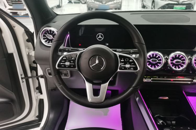 Used Mercedes-Benz GLB 2020 GLB 200 Dynamic Edition Steering Wheel