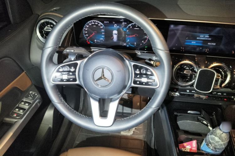 Used Mercedes-Benz GLB 2020 GLB 200 Dynamic Edition Steering Wheel