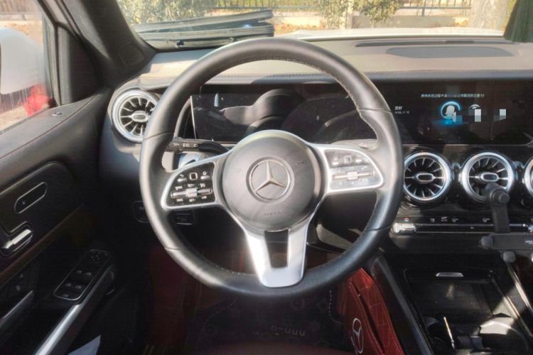 Used Mercedes-Benz GLB 2020 Facelift GLB 200 Fashion Edition Steering Wheel