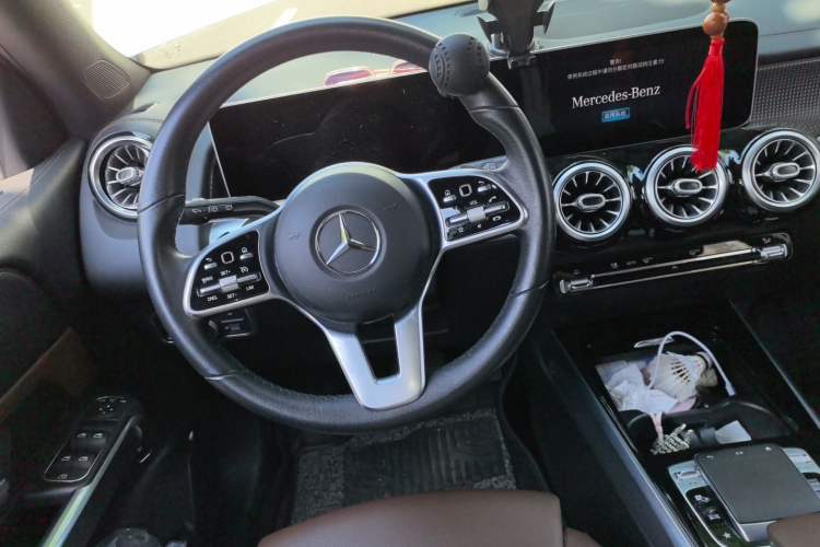 Used Mercedes-Benz GLB 2020 GLB 200 First Edition Special Version Steering Wheel
