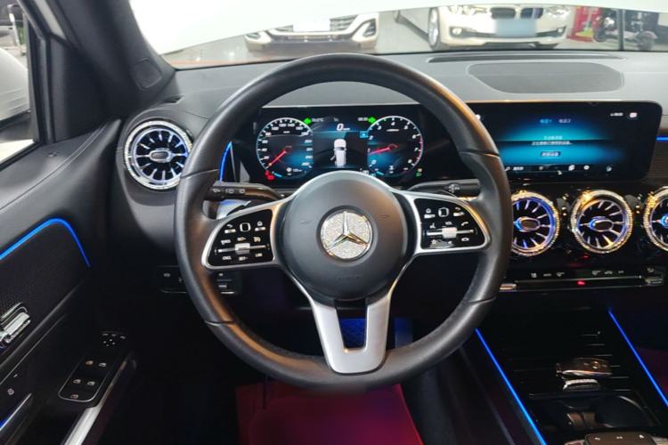 Used Mercedes-Benz GLB 2020 GLB 200 Dynamic Edition Steering Wheel