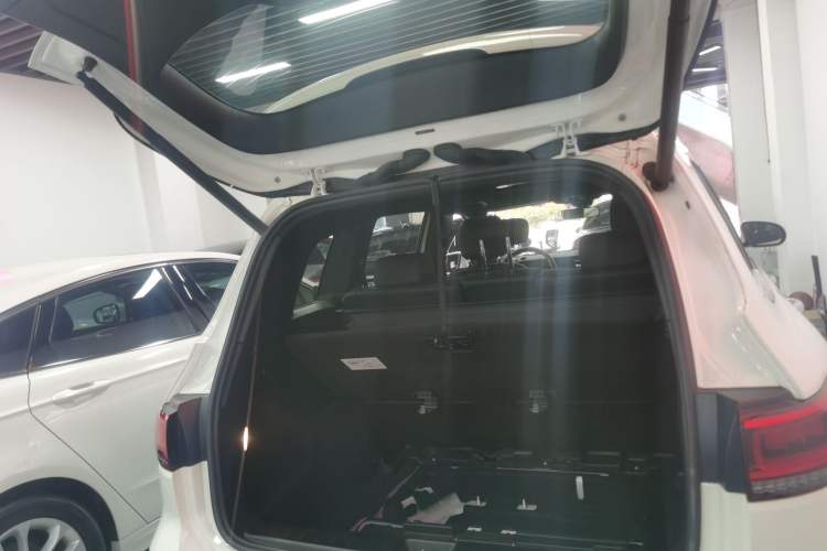 Used Mercedes-Benz GLB 2020 Updated GLB 200 Dynamic Edition Trunk