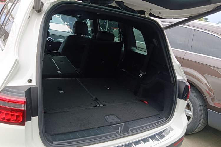 Used Mercedes-Benz GLB 2020 GLB 180 Fashion Model Trunk