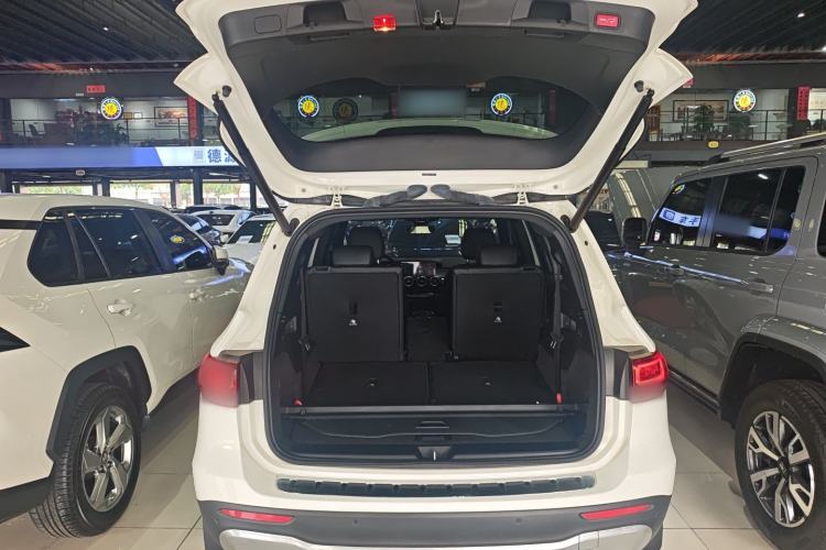 Used Mercedes-Benz GLB 2020 Facelift GLB 200 Fashion Edition Trunk