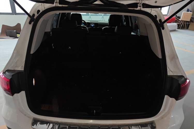 Used Mercedes-Benz GLB 2020 GLB 200 Dynamic Edition Trunk