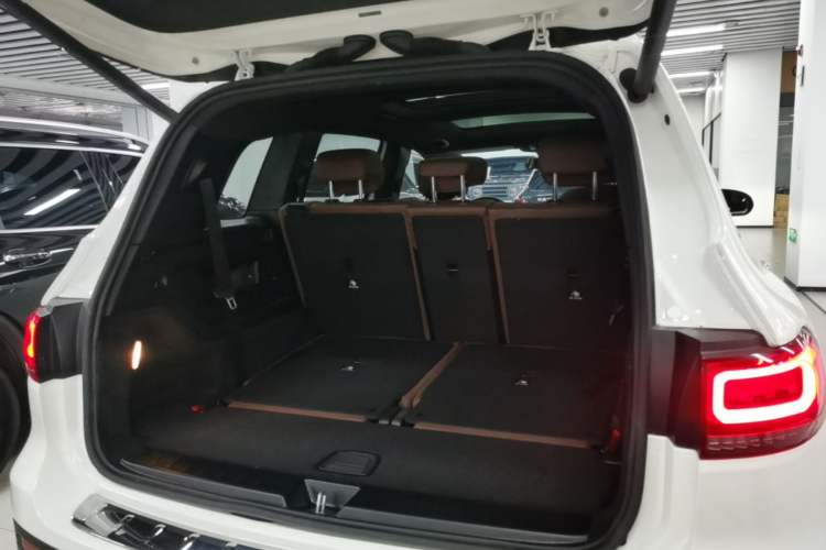 Used Mercedes-Benz GLB 2020 Facelift GLB 200 Fashion Edition Trunk