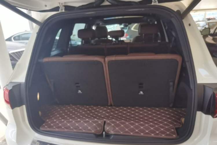 Used Mercedes-Benz GLB 2020 GLB 200 Stylish Edition Trunk