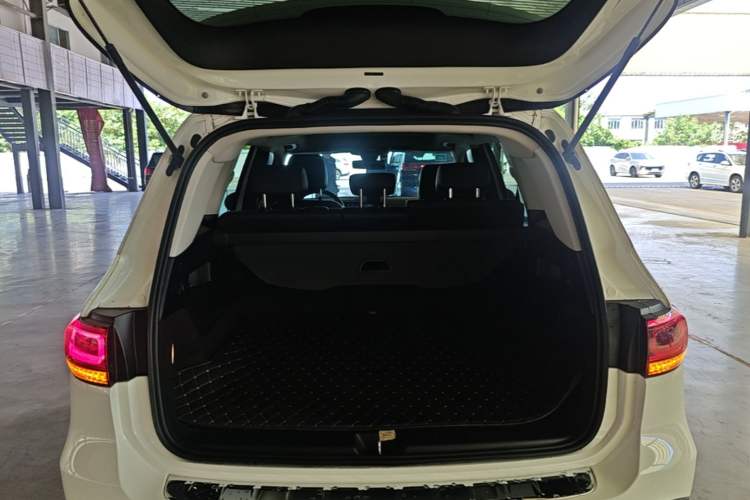 Used Mercedes-Benz GLB 2020 GLB 200 Dynamic Edition Trunk
