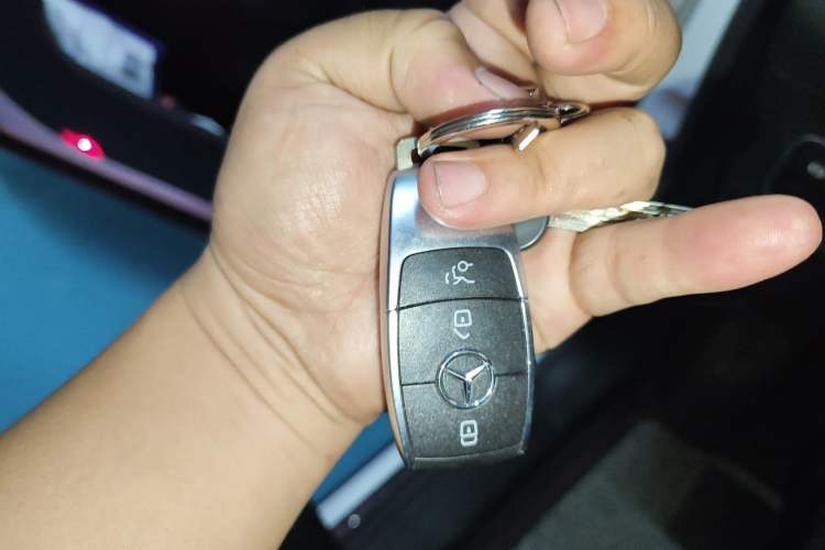 Used Mercedes-Benz GLB 2020 Facelift GLB 200 Fashion Edition Vehicle Key
