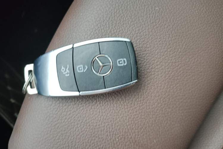 Used Mercedes-Benz GLB 2020 GLB 200 Stylish Edition Vehicle Key