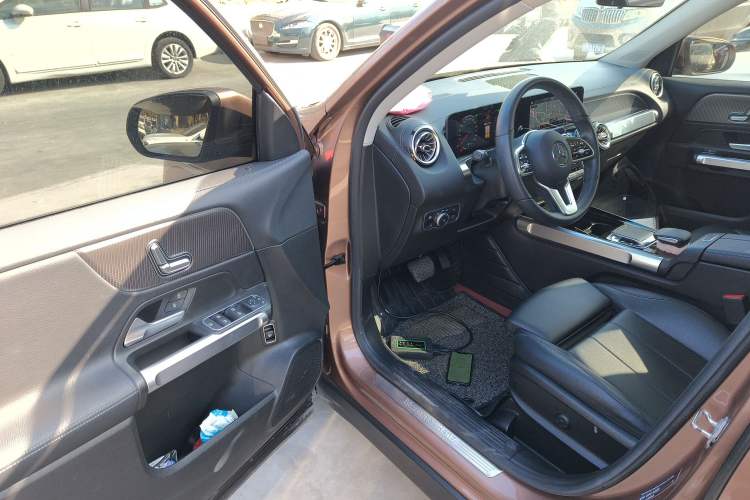 Used Mercedes-Benz GLB 2020 GLB 200 Stylish Edition Driver Seat