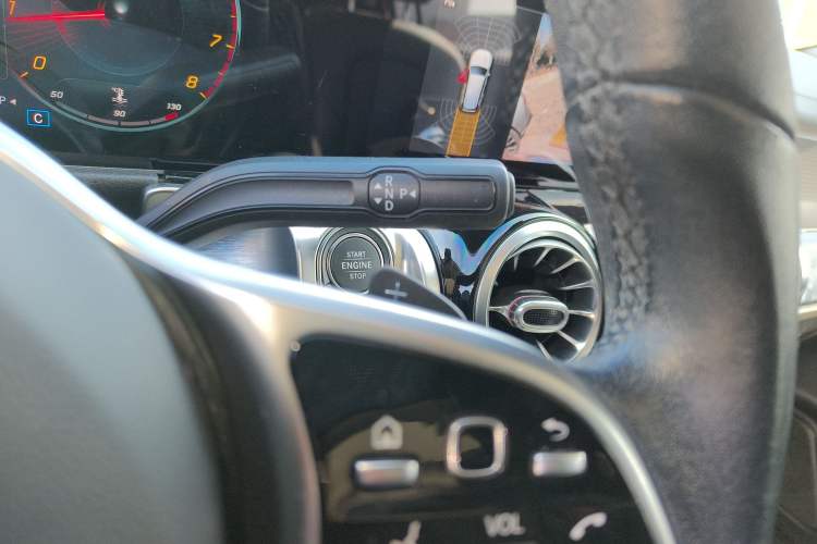 Used Mercedes-Benz GLB 2020 GLB 200 Stylish Edition Gear Lever