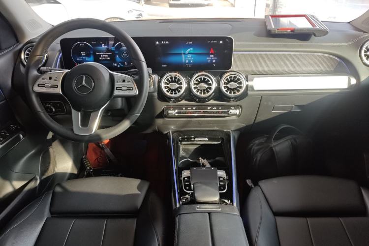 Used Mercedes-Benz GLB 2020 GLB 200 Dynamic Edition Interior 2
