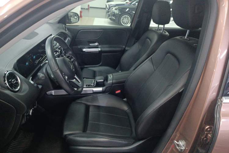 Used Mercedes-Benz GLB 2020 GLB 200 Dynamic Edition Left Front Seat