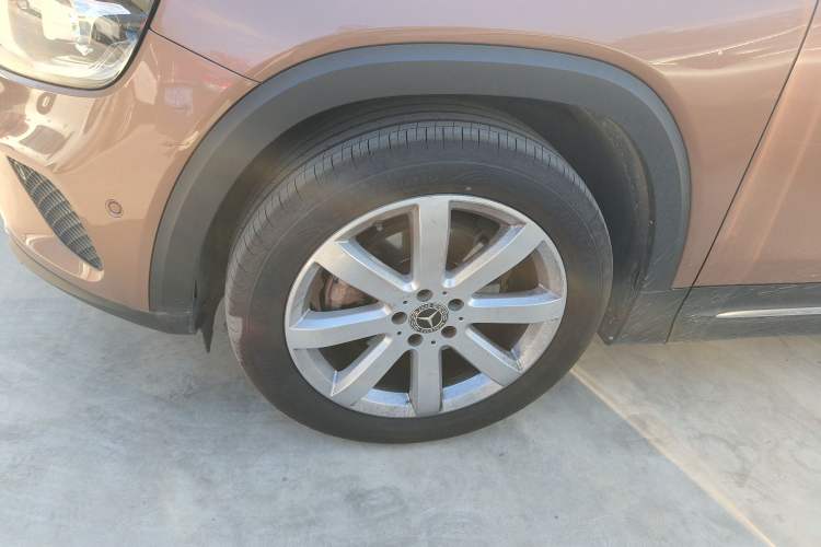 Used Mercedes-Benz GLB 2020 GLB 200 Stylish Edition Left Front Wheel Hub