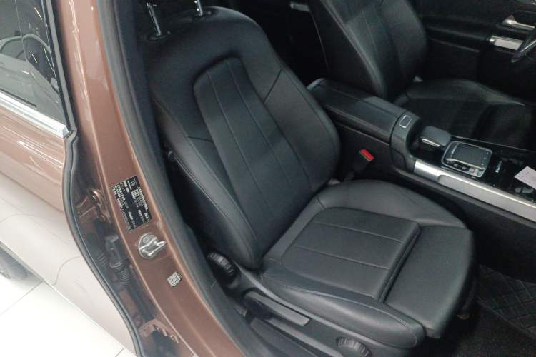 Used Mercedes-Benz GLB 2020 GLB 200 Dynamic Edition Right Front Seat