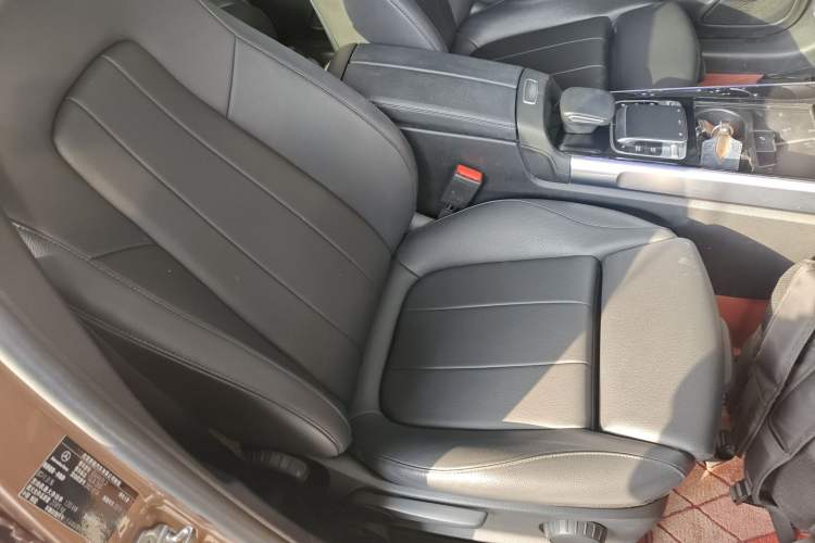 Used Mercedes-Benz GLB 2020 GLB 200 Dynamic Edition Right Front Seat