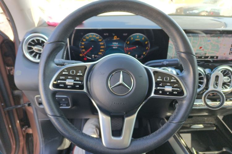 Used Mercedes-Benz GLB 2020 GLB 200 Stylish Edition Steering Wheel