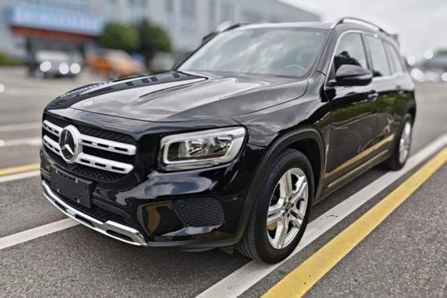 Ojetý Mercedes-Benz GLB 2021 GLB 180 Dynamic Edition