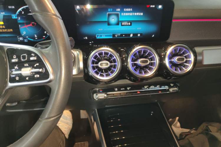 Used Mercedes-Benz GLB 2021 GLB 200 Dynamic Edition Audio And AC Panel