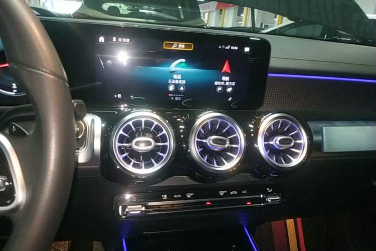 Used Mercedes-Benz GLB 2021 GLB 200 Fashion Model Audio And AC Panel