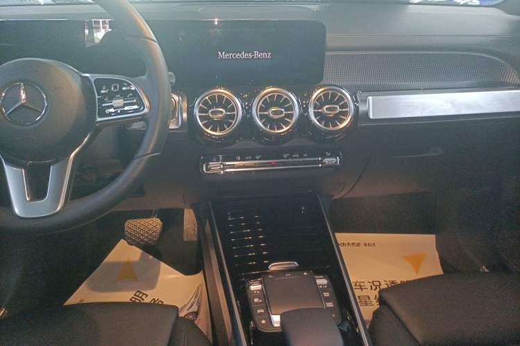 Used Mercedes-Benz GLB 2021 GLB 200 Fashion Model Audio And AC Panel