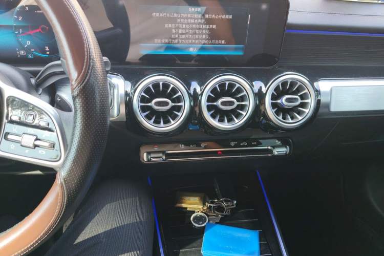 Used Mercedes-Benz GLB 2021 GLB 200 4MATIC Audio And AC Panel