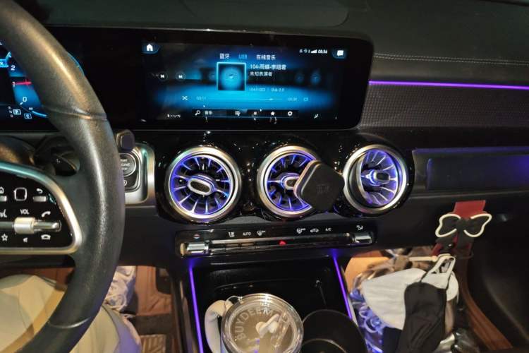 Used Mercedes-Benz GLB 2021 GLB 200 Dynamic Edition Audio And AC Panel