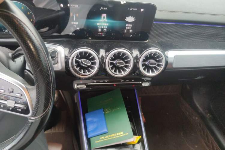 Used Mercedes-Benz GLB 2021 GLB 200 Fashion Model Audio And AC Panel