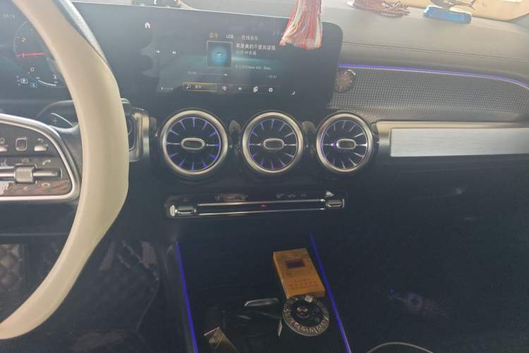 Used Mercedes-Benz GLB 2021 GLB 200 Fashion Model Audio And AC Panel