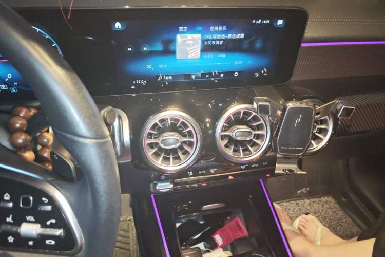 Used Mercedes-Benz GLB 2021 GLB 200 Dynamic Edition Audio And AC Panel