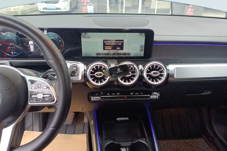 Used Mercedes-Benz GLB 2021 GLB 200 Fashion Model Audio And AC Panel